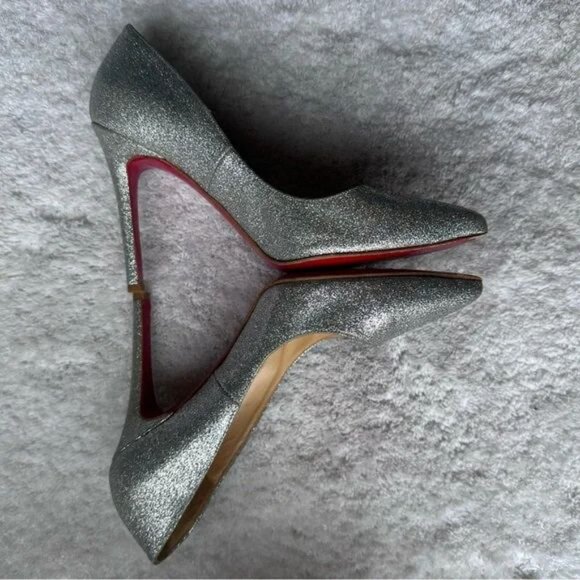 These Beautiful, Elegant and Sexy Sparkling Louboutin Pumps are for any occasion - Picture 4 of 11